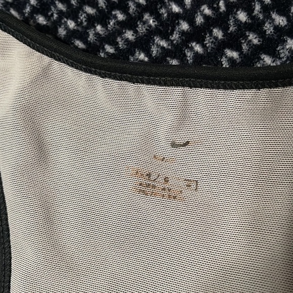 Nike Vintage Embroidered Swoosh Sport Bra - Picture 3 of 6